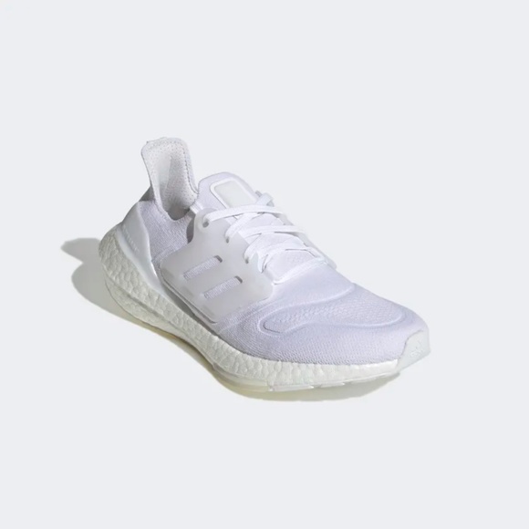 [NEW] Women's Adidas UltraBoost 22 Shoes GX5590 - Picture 4 of 8